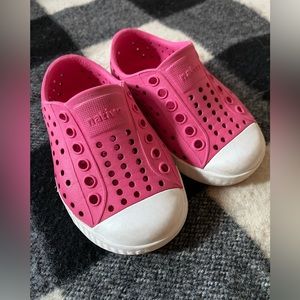 GUC Native Shoes, Size 4